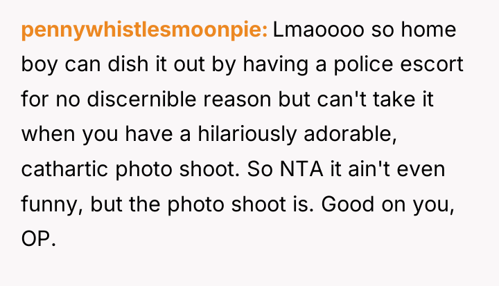 pennywhistlesmoonpie Lmaoooo so home boy can dish it out by...