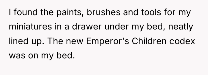 I found the paints, brushes and tools for my miniatures...