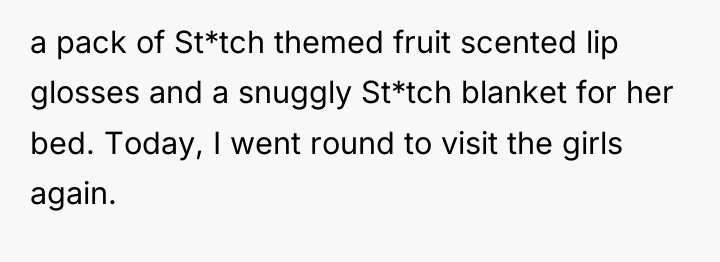 a pack of St*tch themed fruit scented lip glosses and...