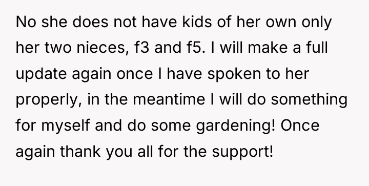 No she does not have kids of her own only...