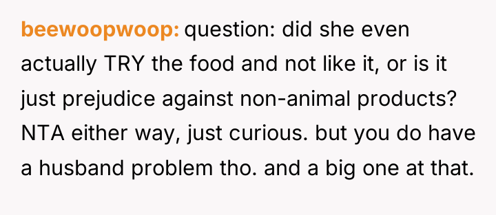 beewoopwoop question: did she even actually TRY the food and...