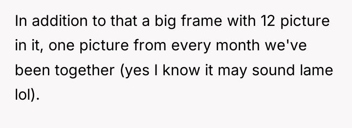 In addition to that a big frame with 12 picture...